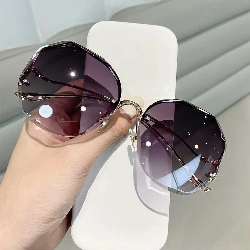 🔥 Trendy Fashion Sunglasses Women 🔥