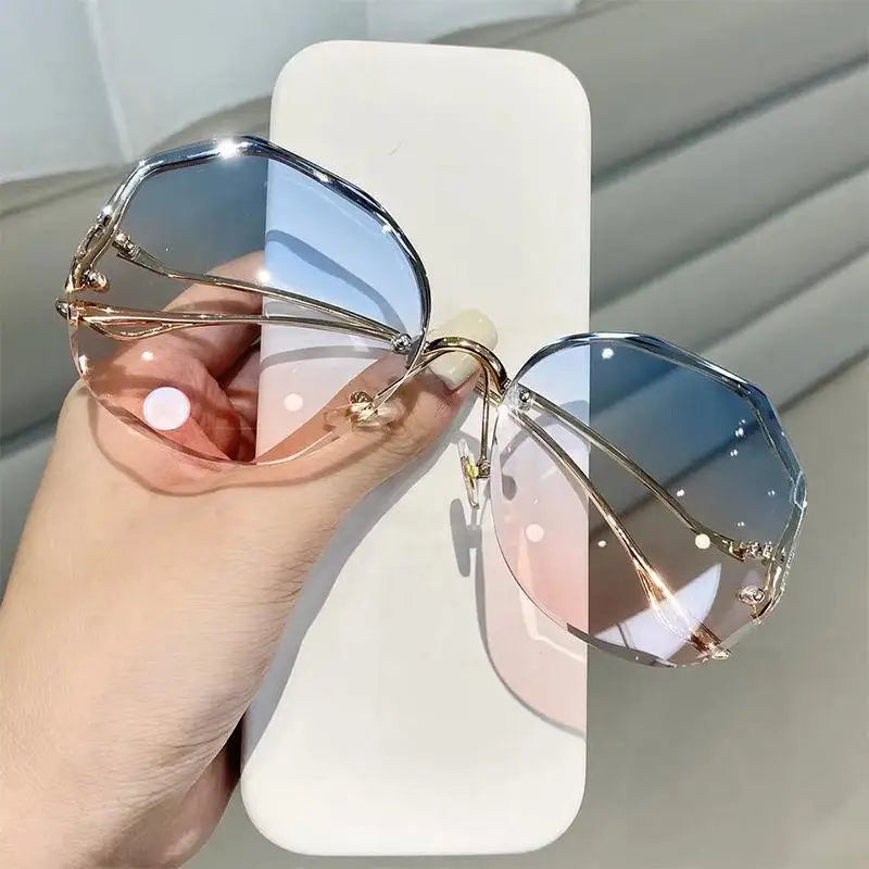 🔥 Trendy Fashion Sunglasses Women 🔥